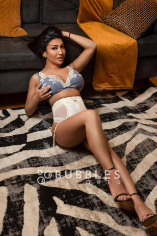 Chloe